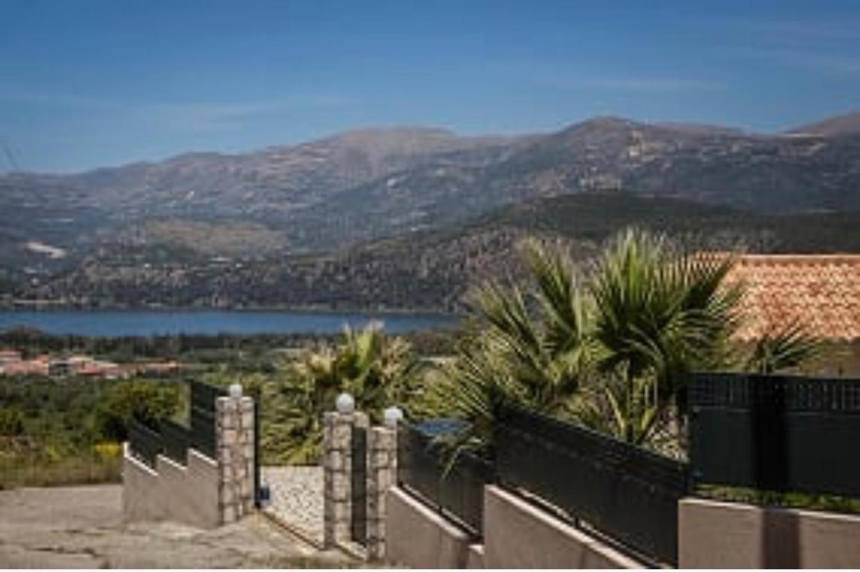 Peaceful House With An Awesome View Villa Khelmata Luaran gambar